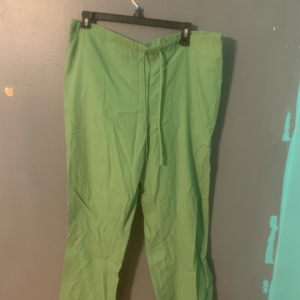 Cherokee Scrub pants. Size large. Light green